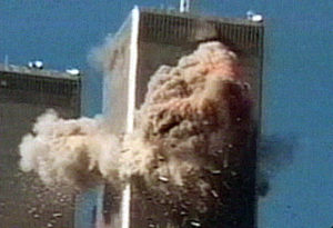 Vlucht AA11 slaat in op WTC1