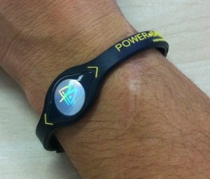 Power_Balance_bracelet_on_wrist